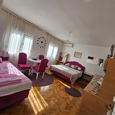 Dzana Apartment